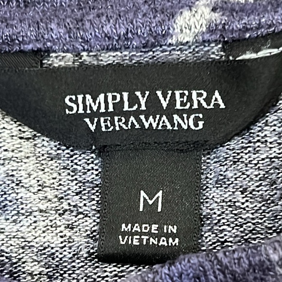 Simply Vera Vera Wang Lightweight Sweater Size Medium - Picture 6 of 10